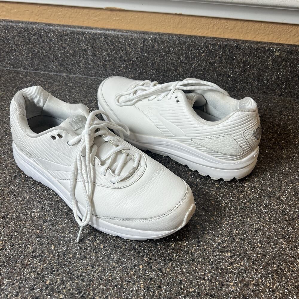 Brooks Addiction Walker Shoes Sneaker Womens Size 10.5 White Leather Lace Up Low